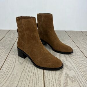 Dolce Vita Women's Layton Chelsea Booties 6M Dark Brown Suede $150